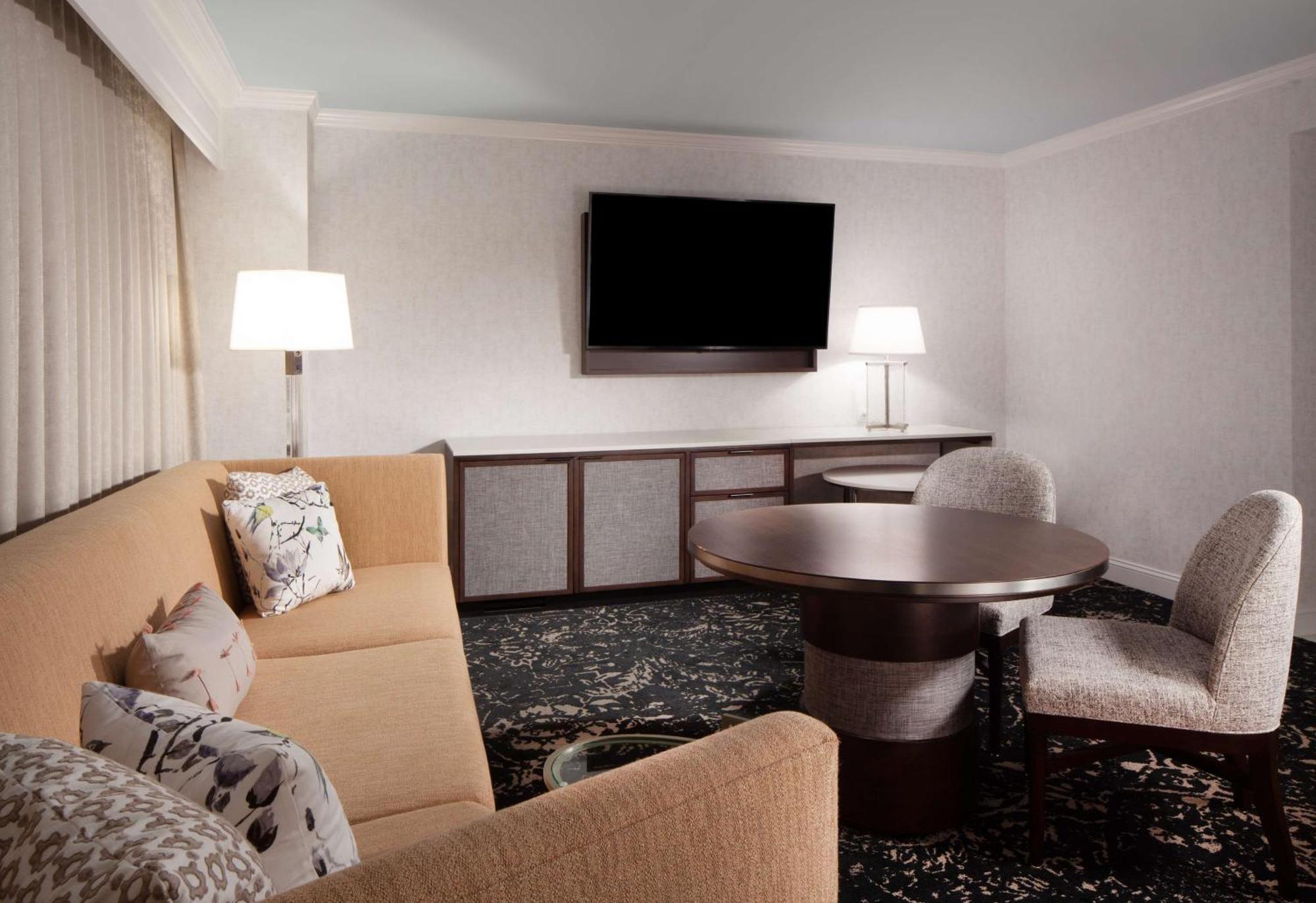 Hilton Atlanta/Marietta Hotel&Conference Center Esterno foto